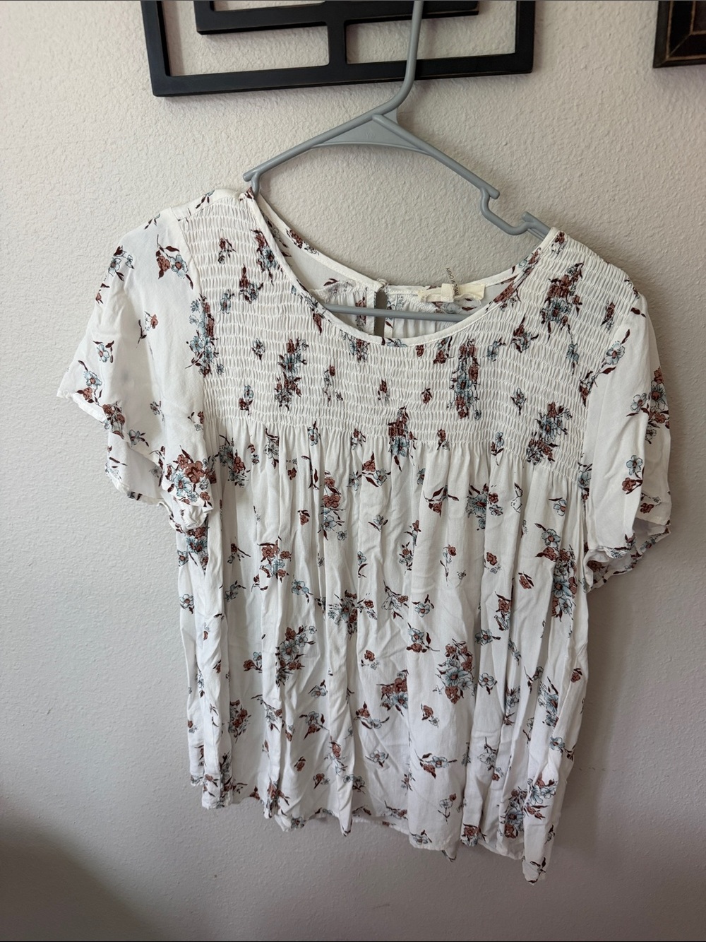 entro White Floral Smocked Yoke Blouse